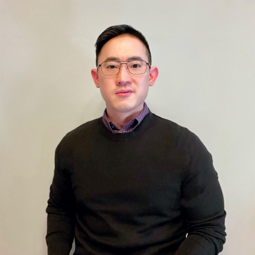 Javier Leung headshot